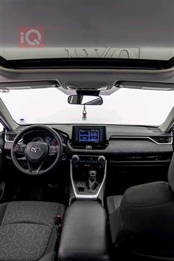 تۆیۆتا ڕاڤ 4